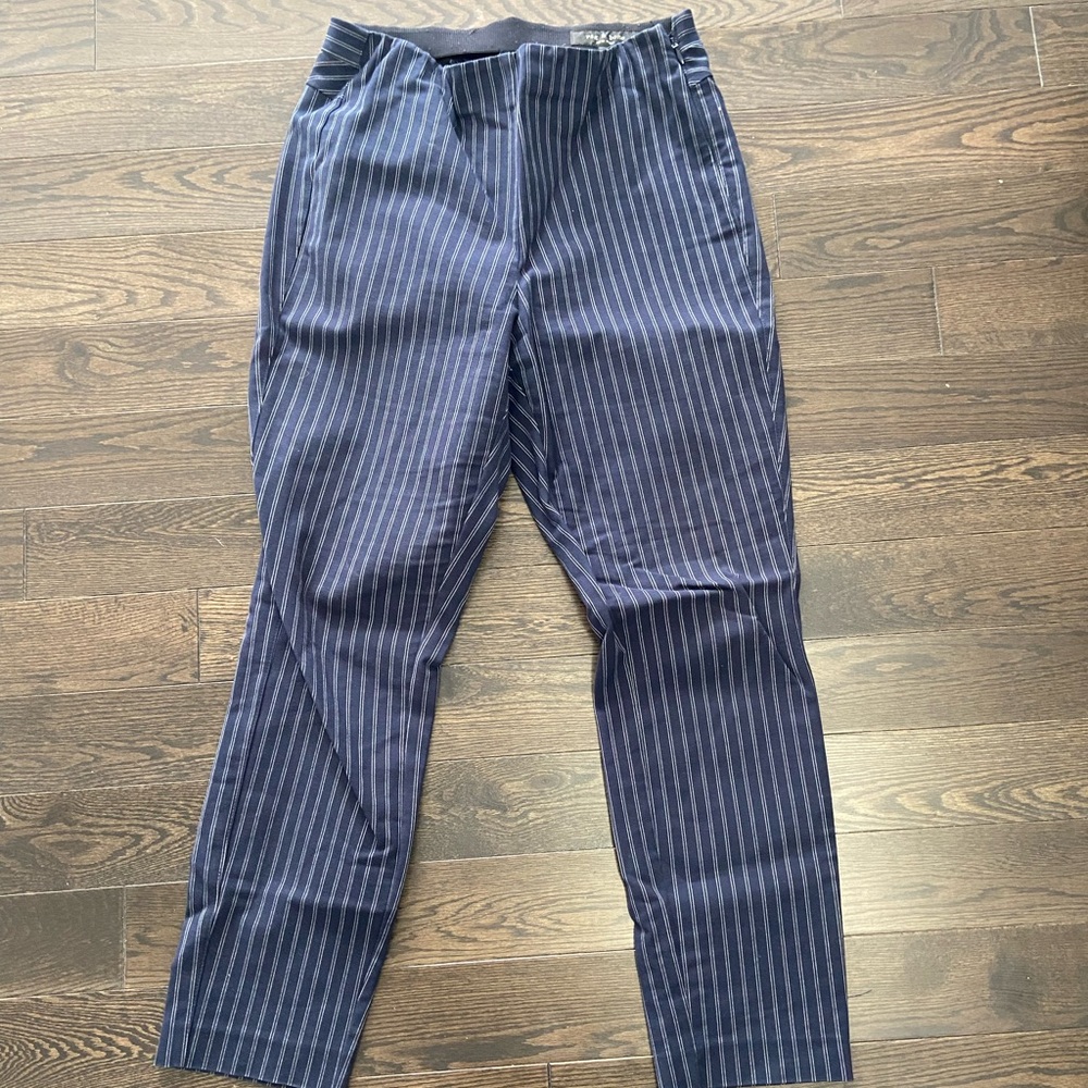 Rag & Bone size 10 navy pinstripe pull on cropped trousers— excellent condition